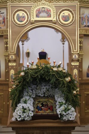 Рождественское богослужение в храме Преображения Господня в Коммунарке (7 января 2022 года)